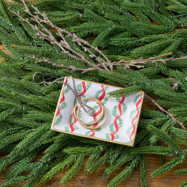 Garland Twist Enameled Landry Tray