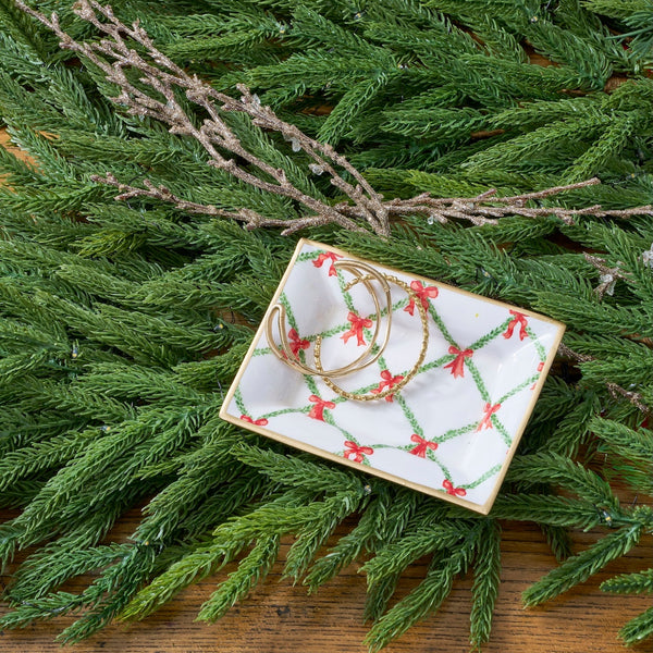 Bow Trellis Enameled Landry Tray